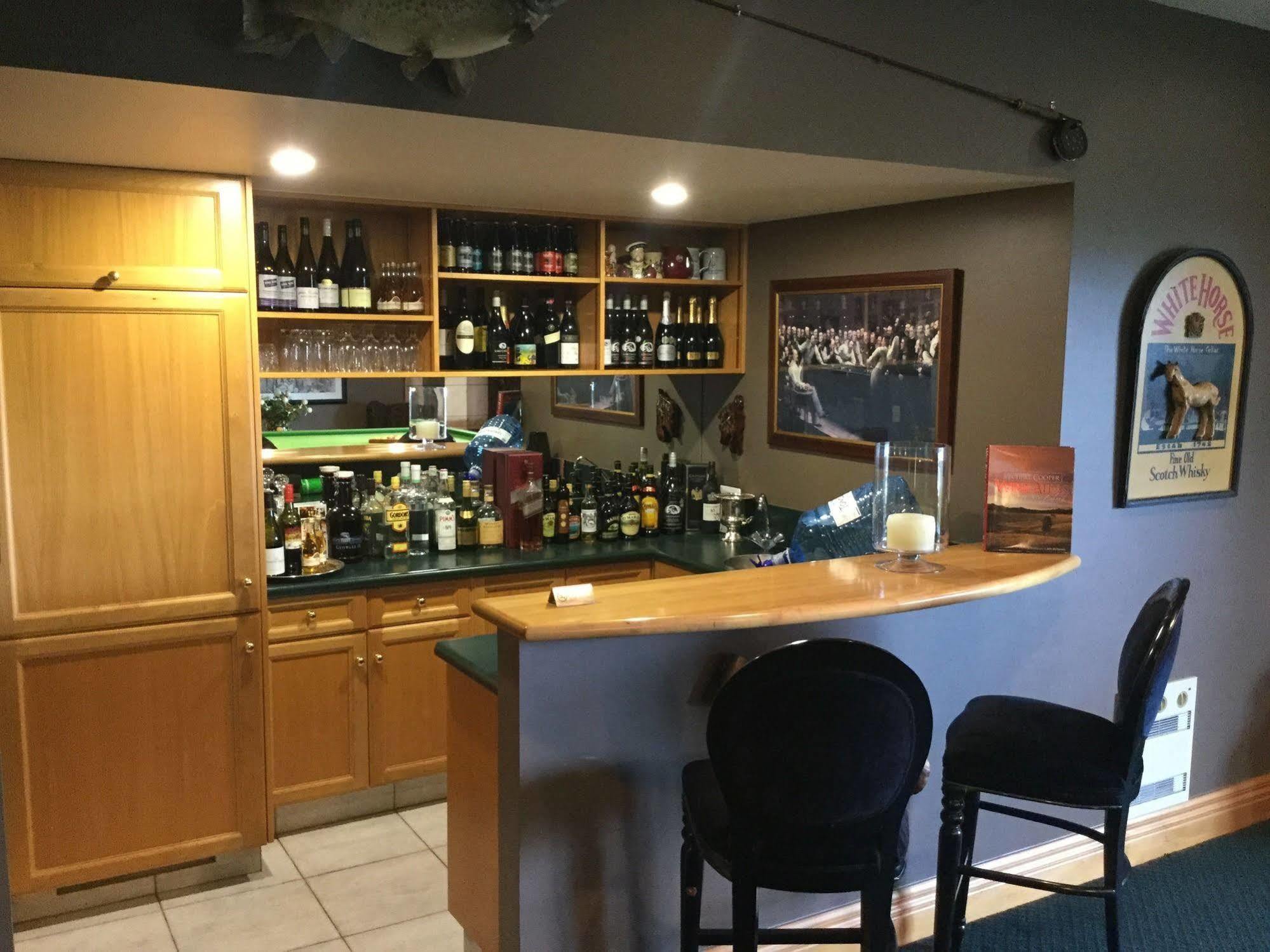 The Flying Trout Boutique Lodge Таупо Екстериор снимка